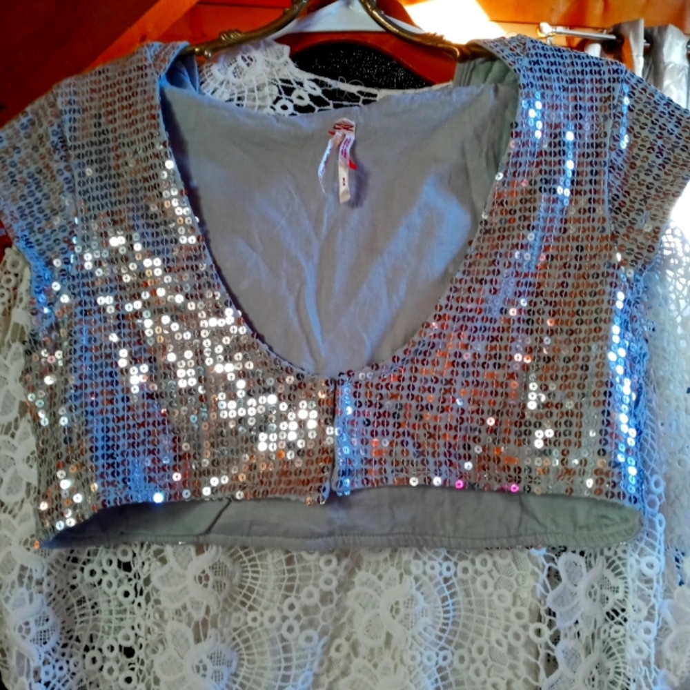 FREE PEOPLE Sequin Crop Vest M